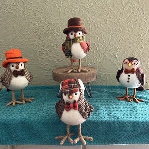 It’s Fall y’all! Cute set of 4 fall birds. Great condition.